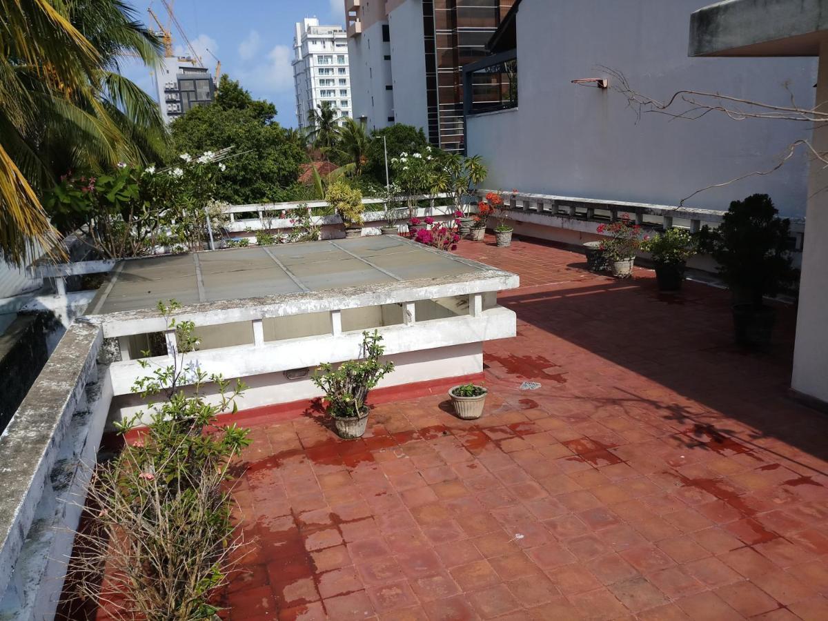 Hotel Elegance Oasis, Colombo 3 Exterior foto